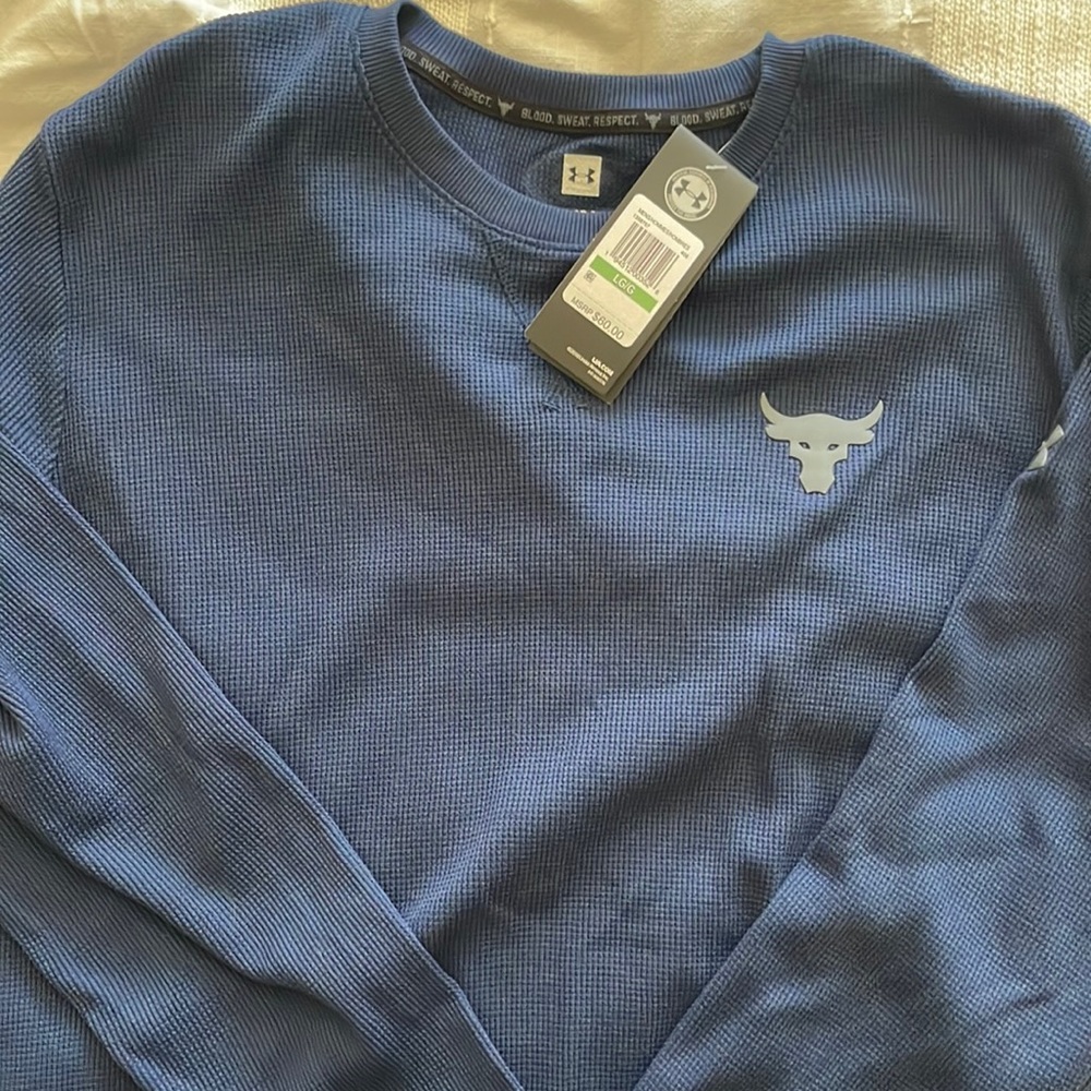 Under Armour “the Rock” navy thermal long sleeve shirt navy size large
